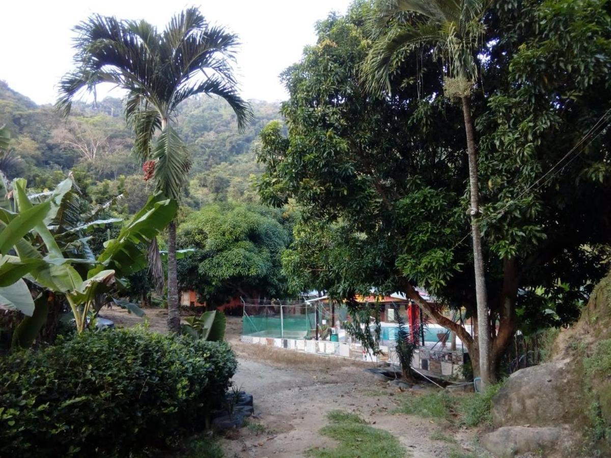 Hostel Finca La Gordita Calabazo  外观 照片